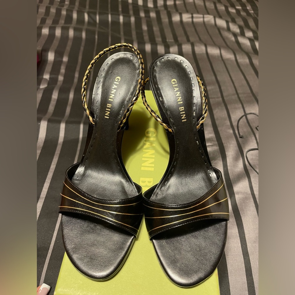 Gianni bini black and gold heels